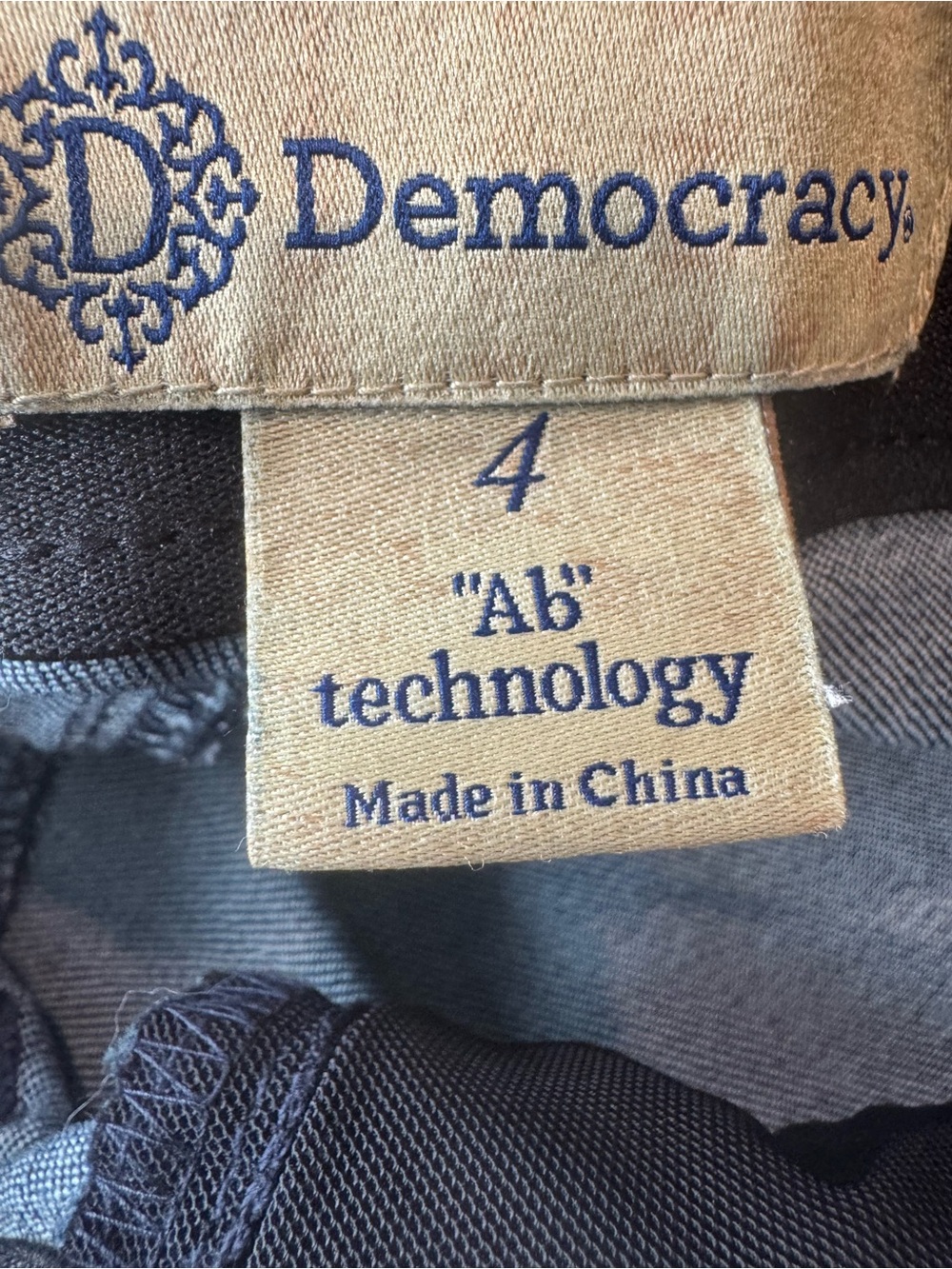 NWT Democracy Indigo Blue Ab Solution Mid Rise Itty Bitty Boot Jeans Size 4 - Picture 3 of 8